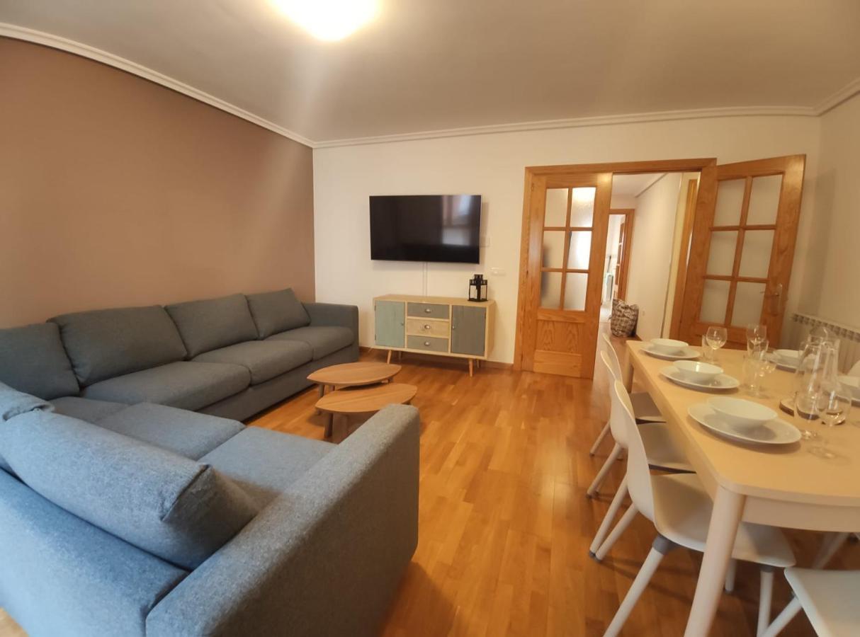 Apartamento Miral21 Jaca Exterior photo
